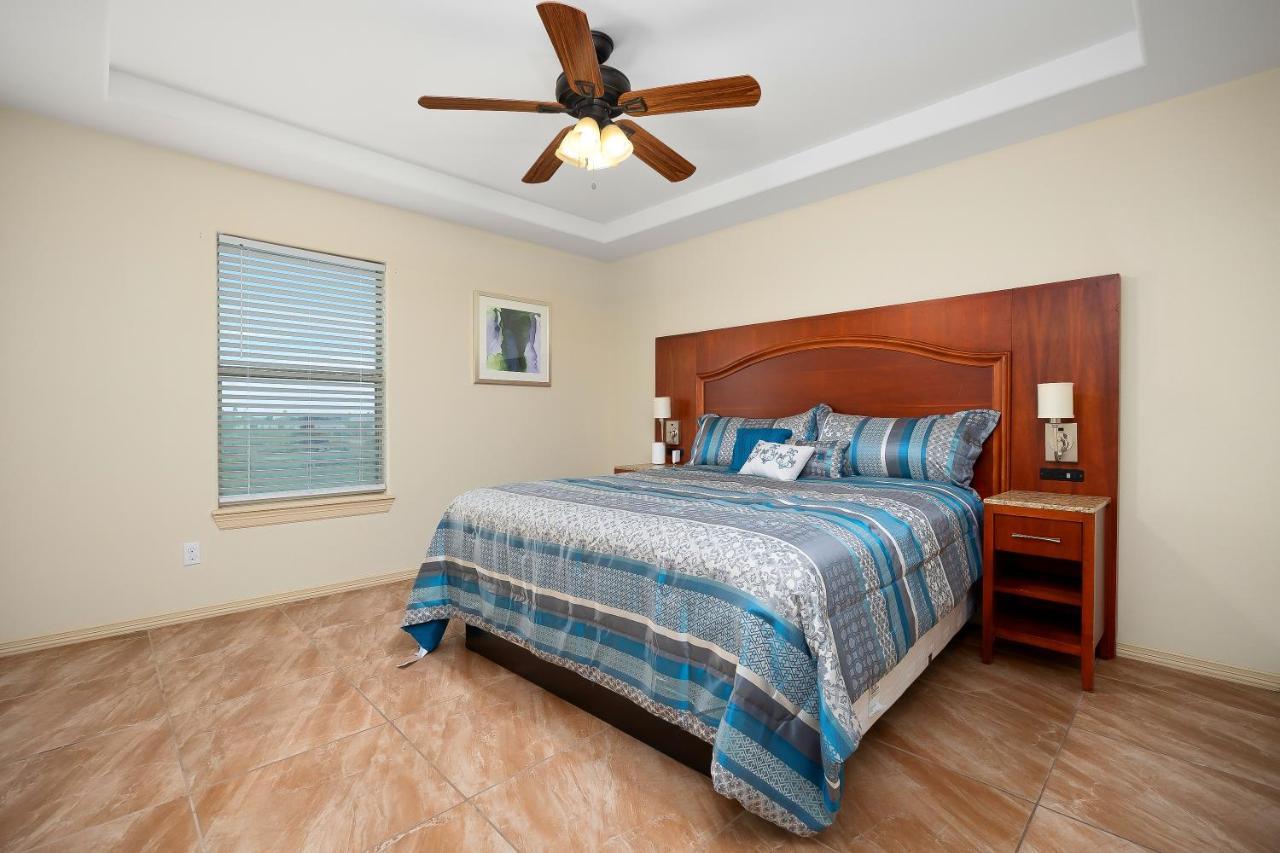 Hummingbird Haven 3 With Patio Apartment Pharr Exterior photo